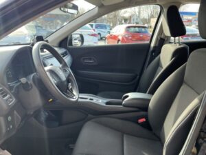 2017 Honda HR-V LX AWD - front