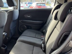 2017 Honda HR-V LX AWD - seats